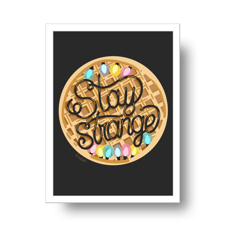 Lámina A4 Stay Strange gofre