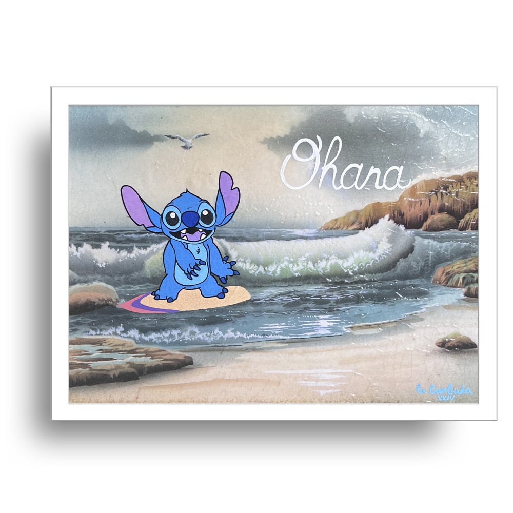 Lámina Edición Limitada Ohana Stitch surf