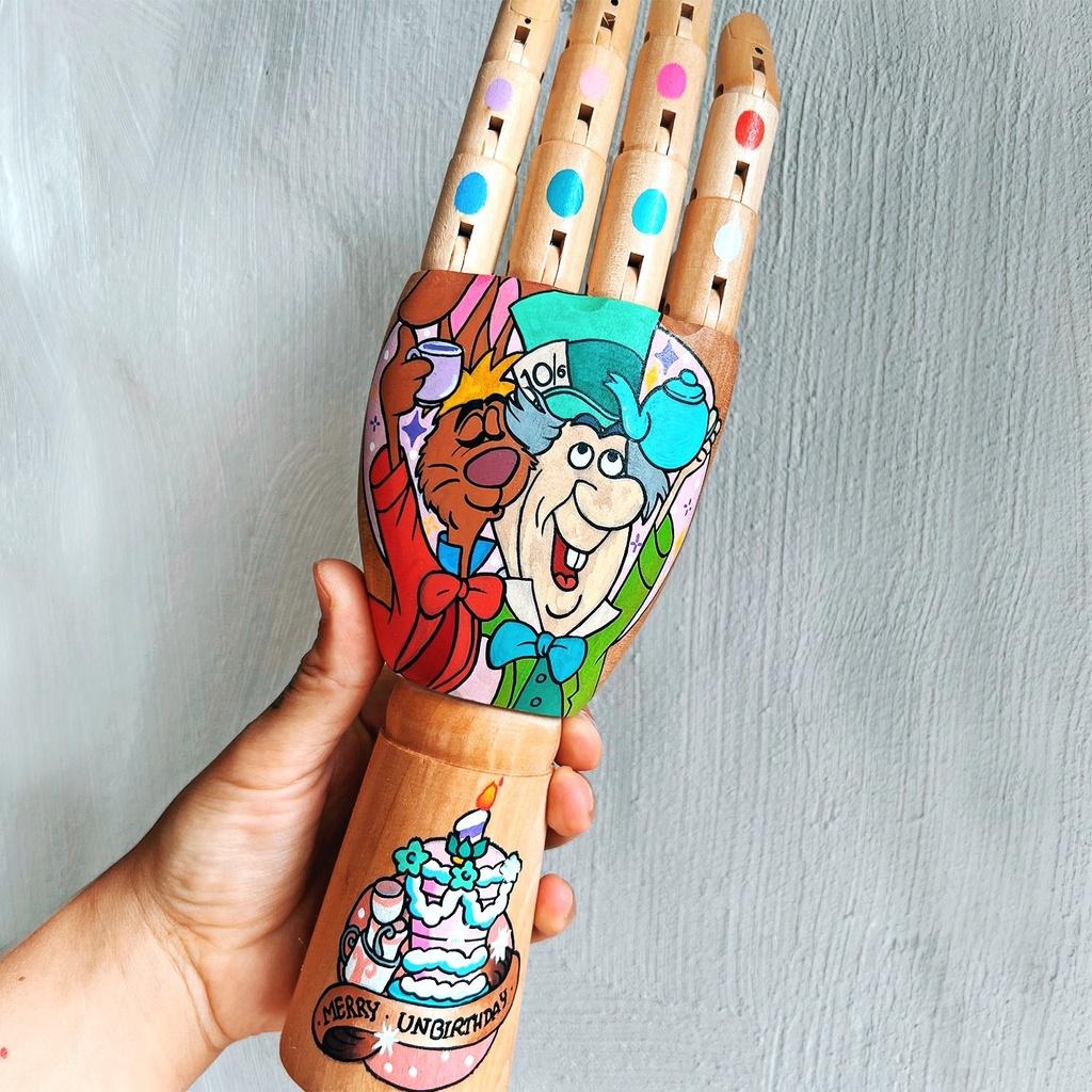 Mano Sombrerero Loco no cumpleaños