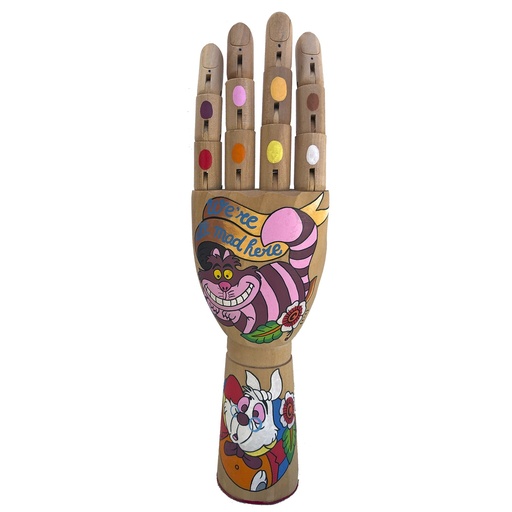 Mano Alicia Mad Gato