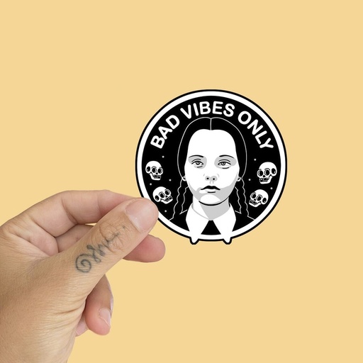 Pegatina vinilada Bad Vibes Miércoles